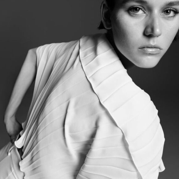 Zara Crop White Ruffle Drop Sleeve Pleated Soft Girl Top Blouse Size S - Picture 5 of 14